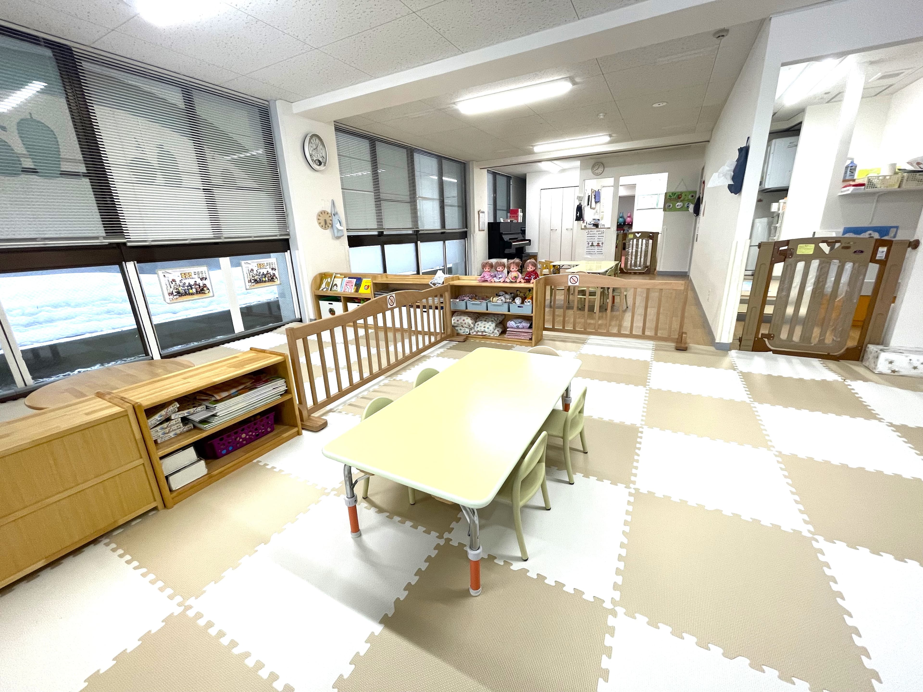平和にじのいろ保育園のカバー画像