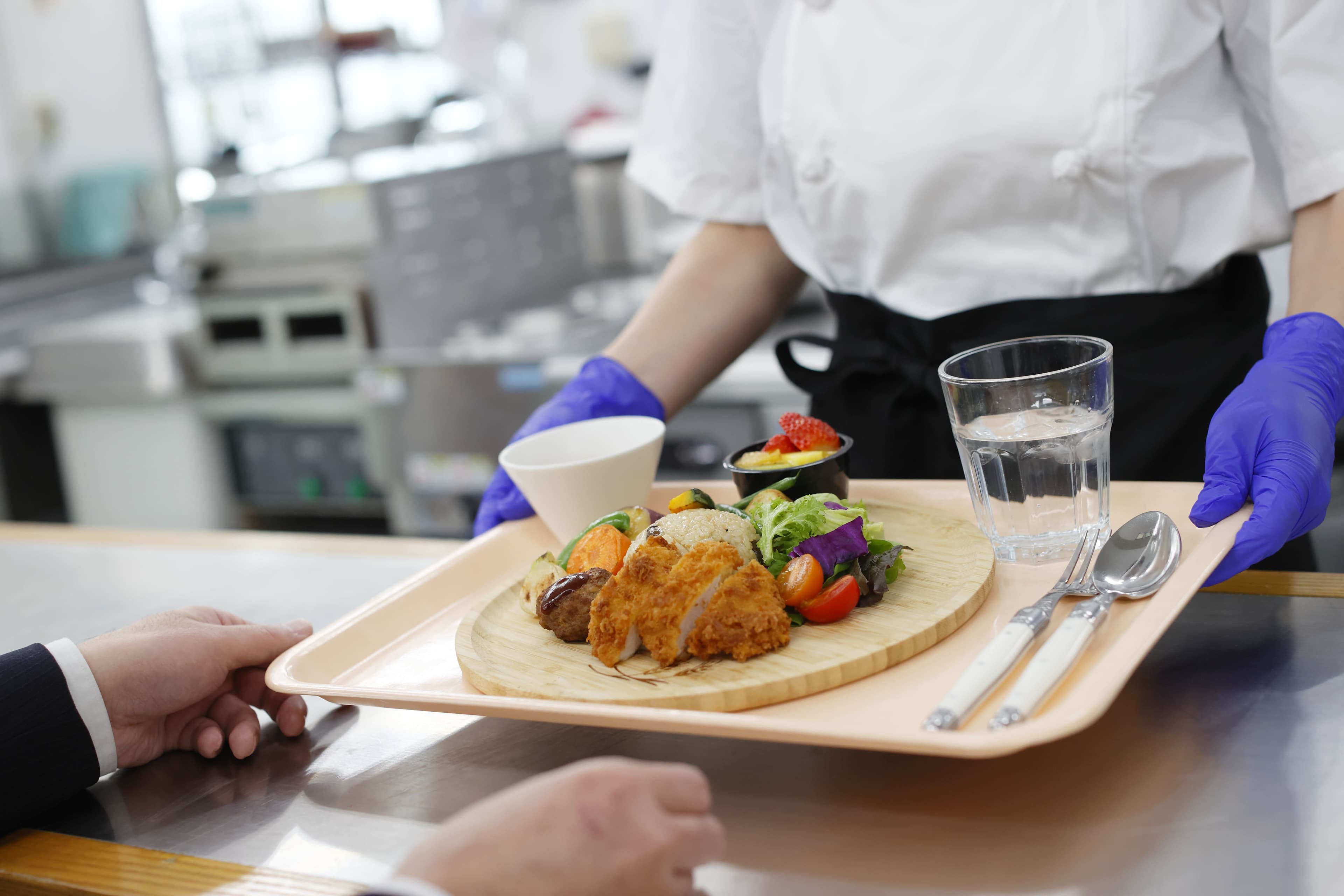 北野病院内の厨房のカバー画像