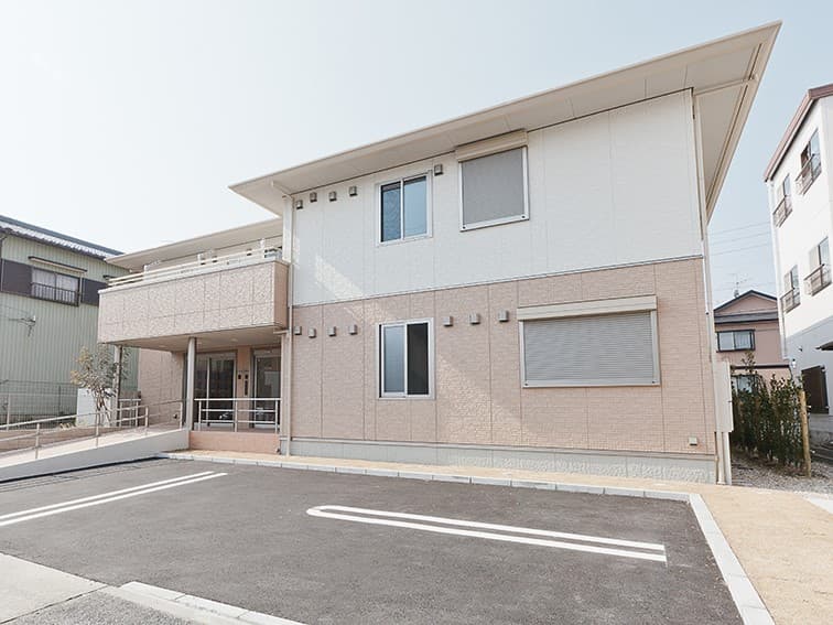 共同生活援助事業グループホームひなたのカバー画像