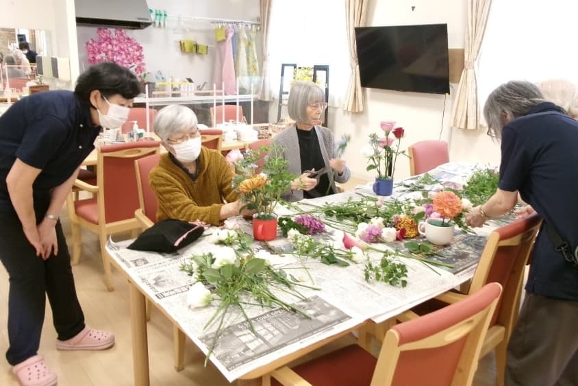 「遊楽館」白石本通のカバー画像