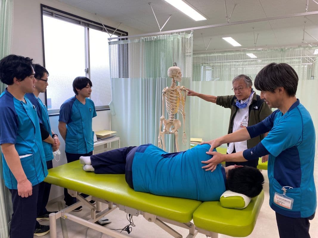 もちづき整形外科リハビリクリニックのカバー画像