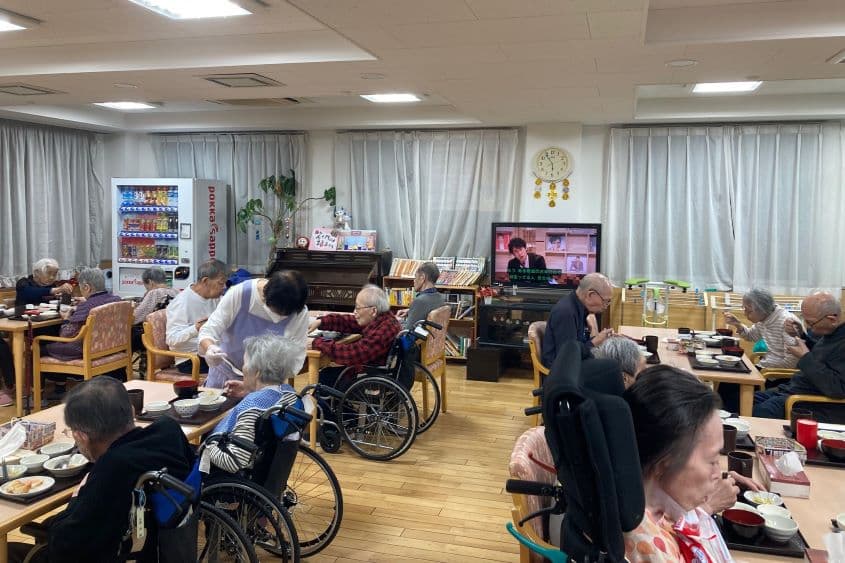 有料老人ホームガーデンコート新羽中央のカバー画像