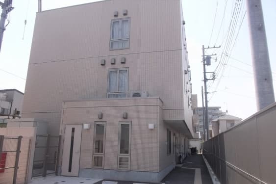 ケアサポートつるみ デイサービスのカバー画像